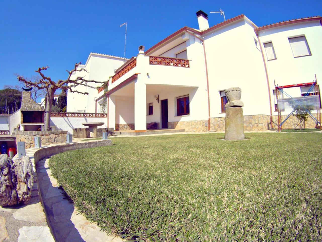Vacay Apartamento Montgo, Agradable Jardin! En Costa Brava L'Escala! Exterior photo