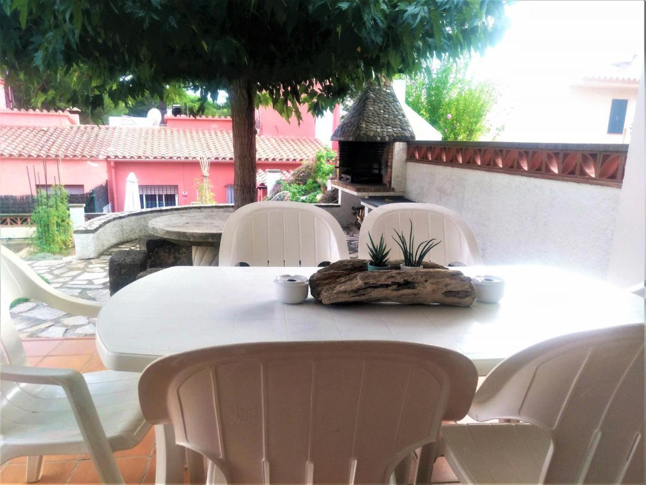Vacay Apartamento Montgo, Agradable Jardin! En Costa Brava L'Escala! Exterior photo