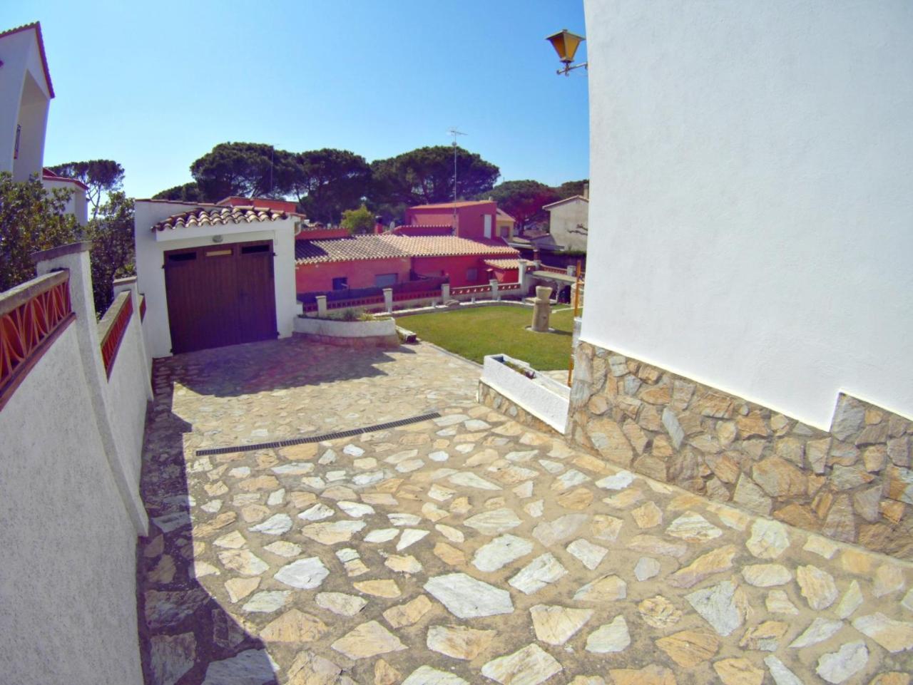 Vacay Apartamento Montgo, Agradable Jardin! En Costa Brava L'Escala! Exterior photo