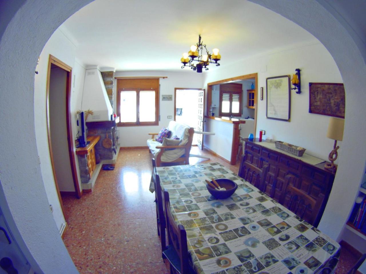 Vacay Apartamento Montgo, Agradable Jardin! En Costa Brava L'Escala! Exterior photo