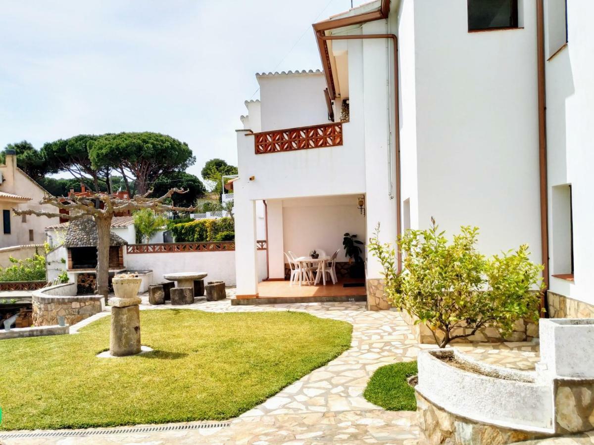 Vacay Apartamento Montgo, Agradable Jardin! En Costa Brava L'Escala! Exterior photo